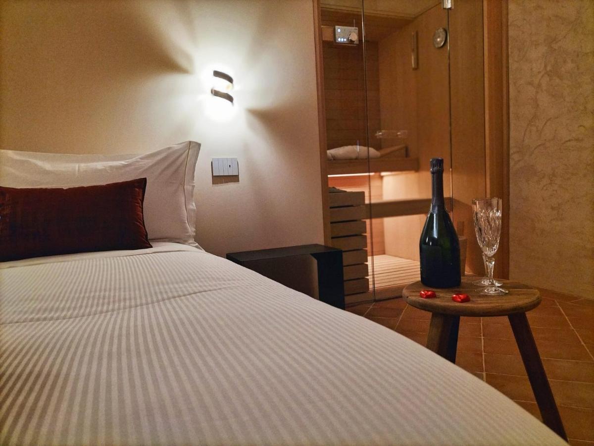 Badia Giulia Prestigious Historical B&B, Camaiore - Adults Only - No Pets Екстер'єр фото
